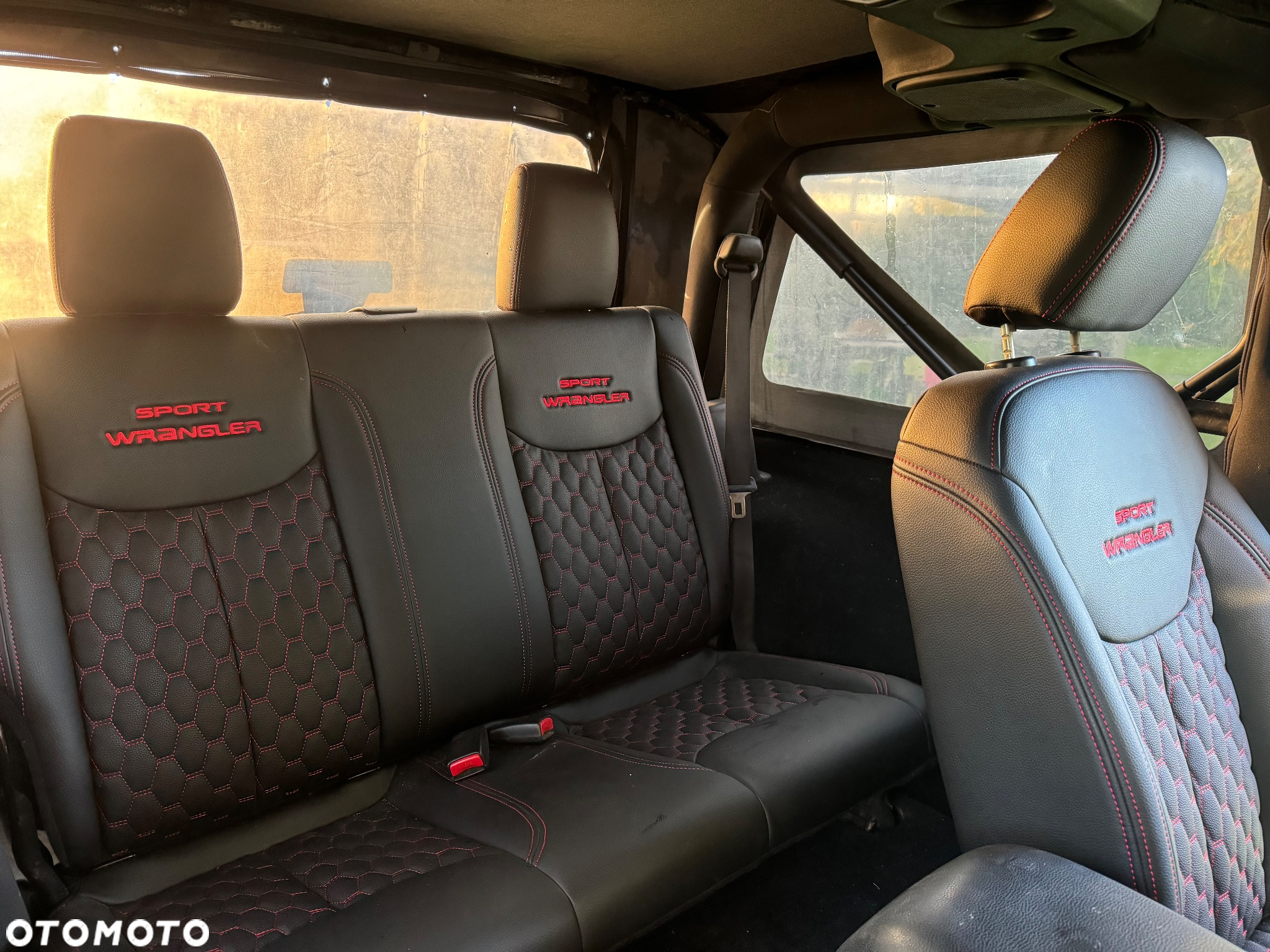 Jeep Wrangler - 7