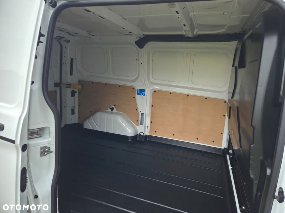 Ford Transit - 17