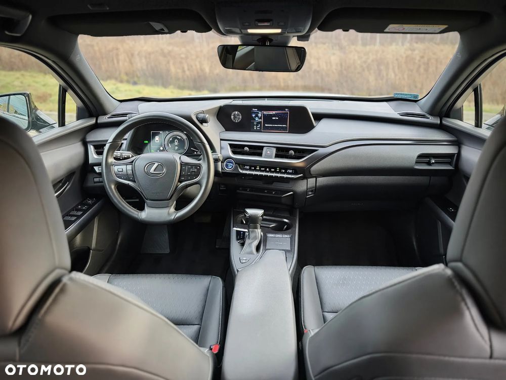 Lexus UX 250h GPF F Impression 2WD - 29