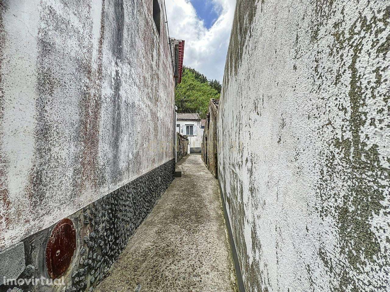 Moradia para Recuperar com Vista Montanha no Faial da Terra, Povoação - Grande imagem: 4/40