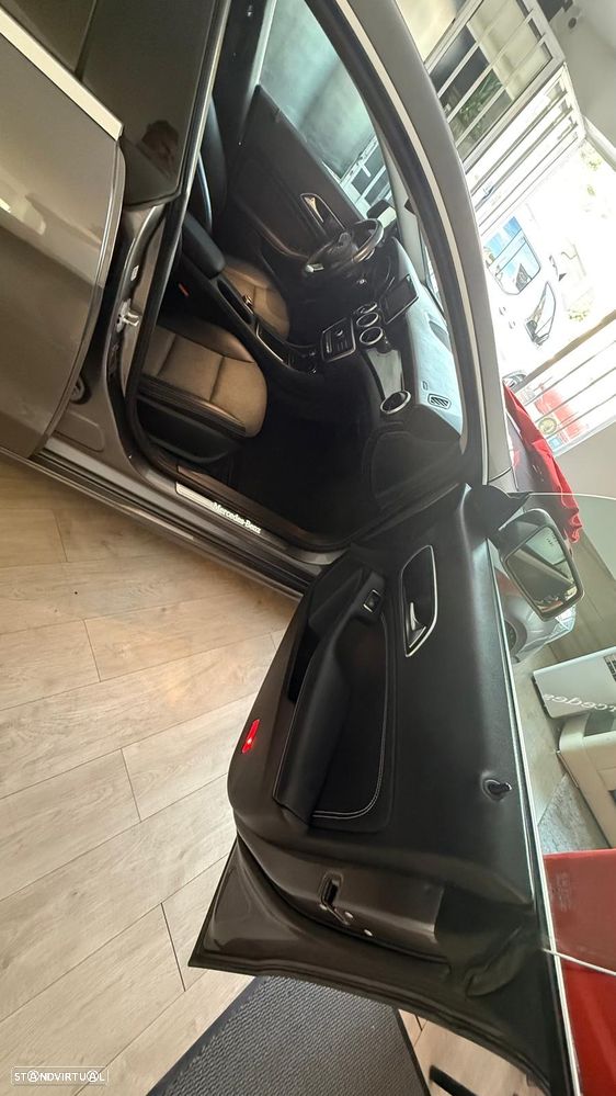 Mercedes-Benz CLA 180 d 7G-DCT Peak Edition - 13