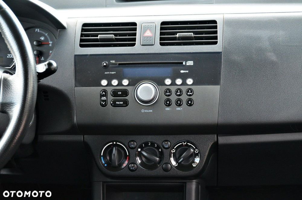 Suzuki Swift - 15
