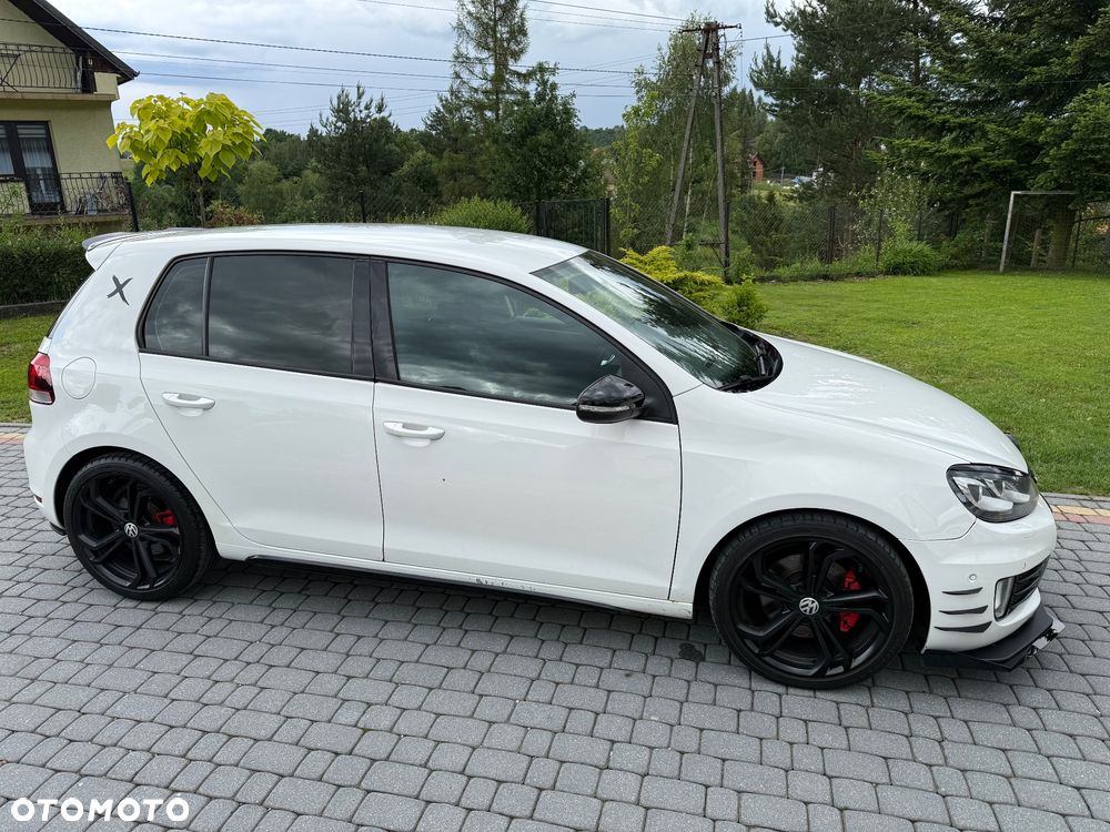 Volkswagen Golf - 5