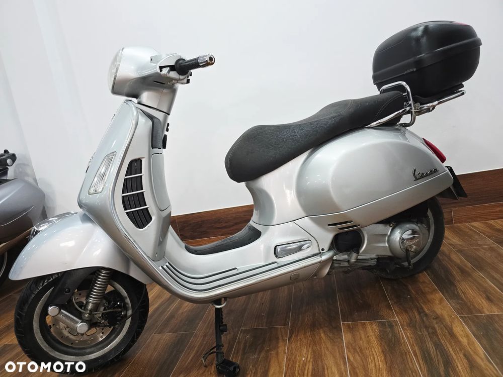 Piaggio Vespa - 8