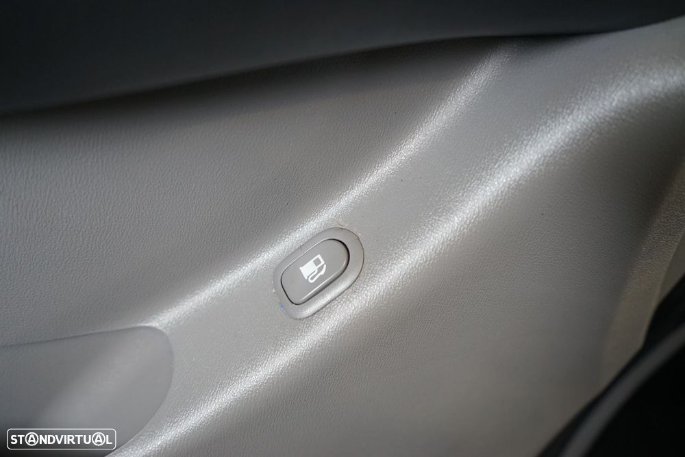 Hyundai H-1 2.5 CRDi Travel Comfort - 15