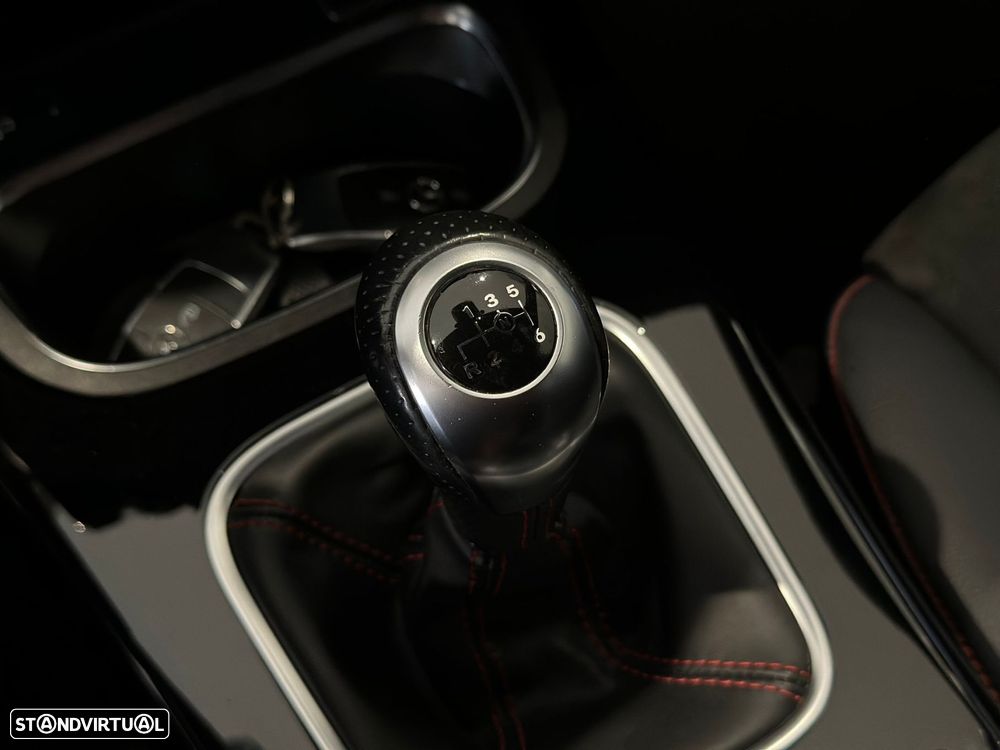 Mercedes-Benz A 180 d AMG Line - 27