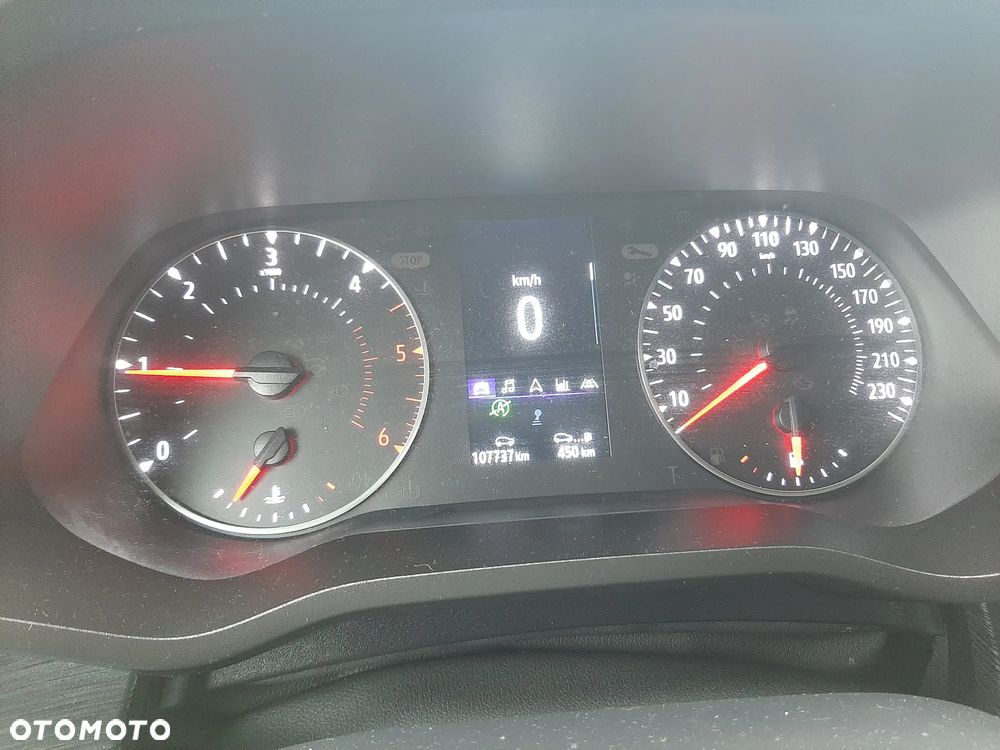 Renault Trafic 2.0 dCi - 9