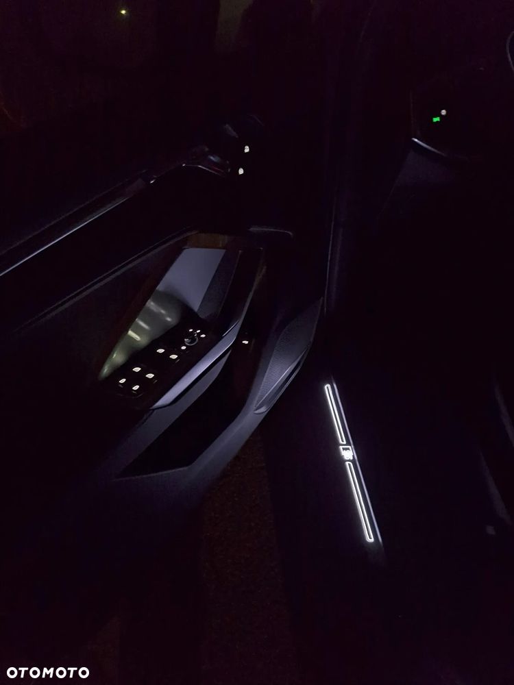 Audi Q3 ver-45-tfsi-quattro-s-tronic-s-line - 11