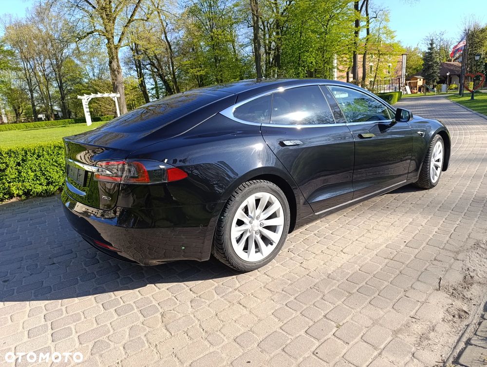Tesla Model S Long Range Plus - 23