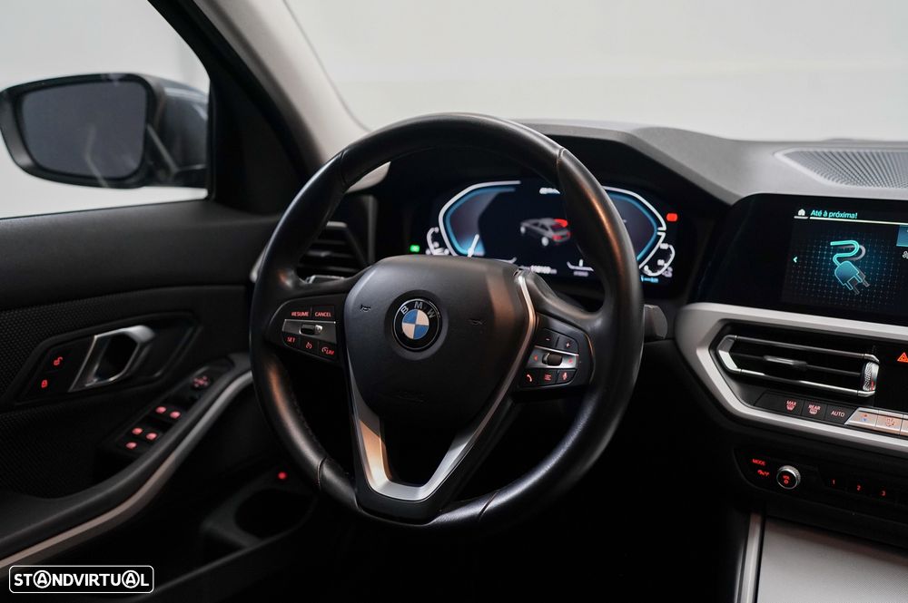BMW 330 e Corporate Edition Auto - 14