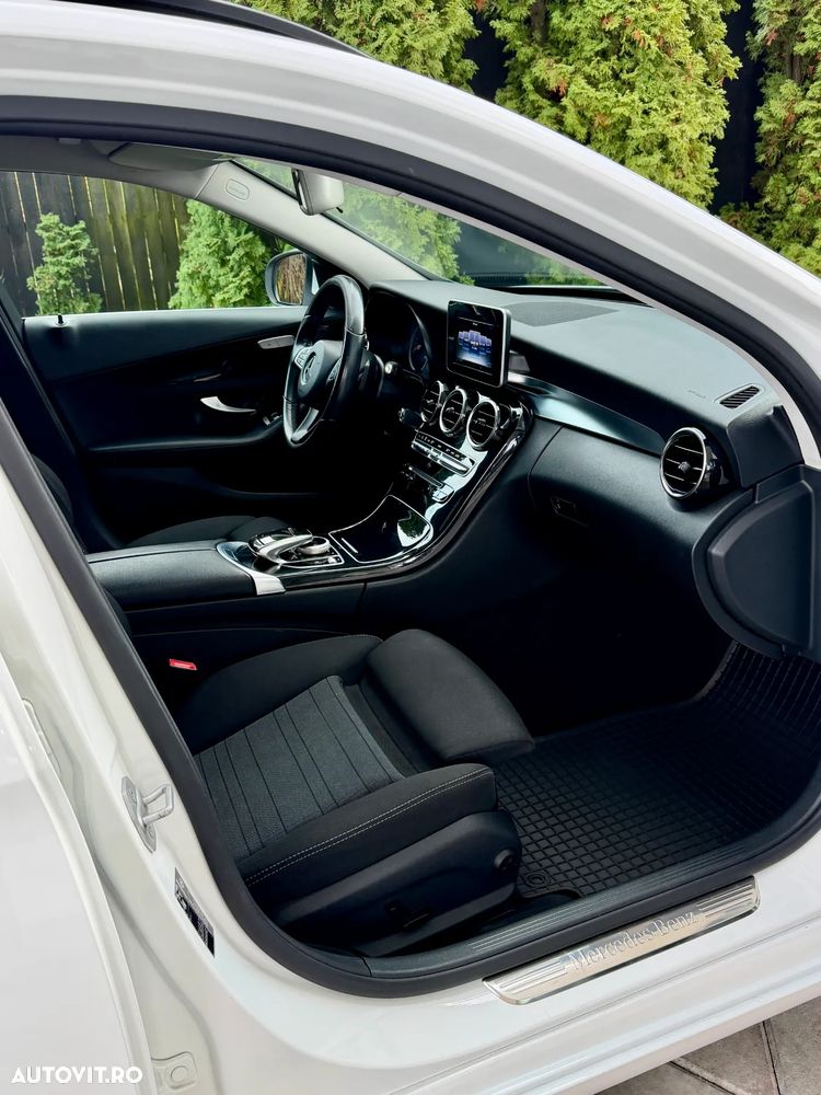 Mercedes-Benz C 200 d T 9G-TRONIC - 13