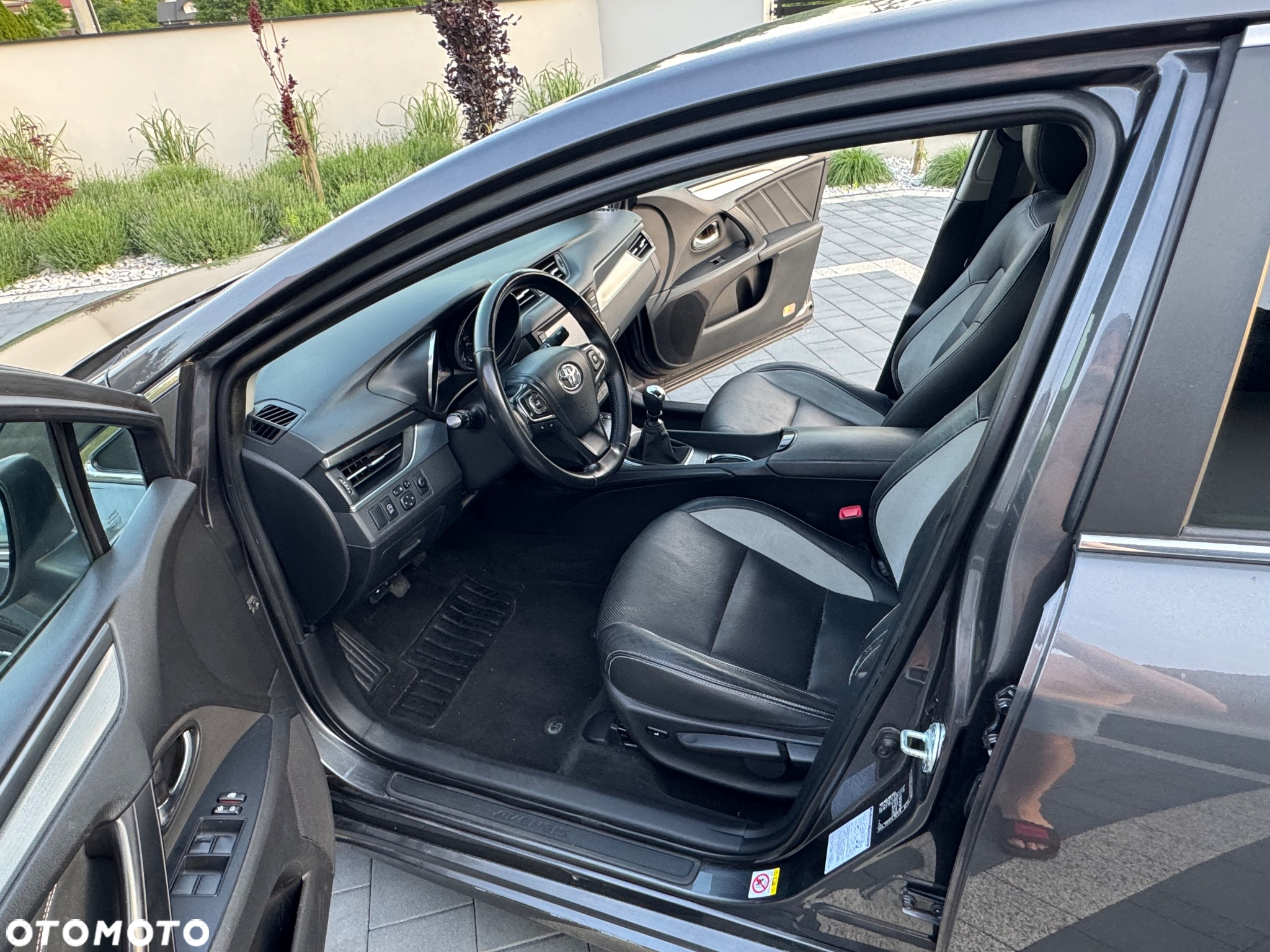 Toyota Avensis 2.0 D-4D Prestige - 9