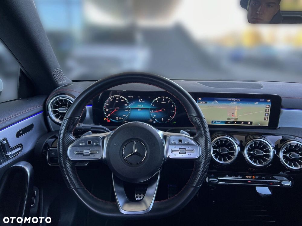 Mercedes-Benz CLA 180 AMG Line 7G-DCT - 11