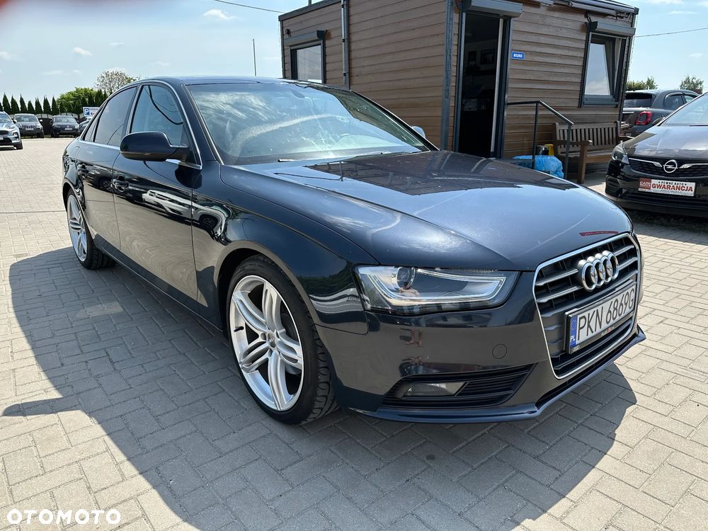 Audi A4 Limousine - 2
