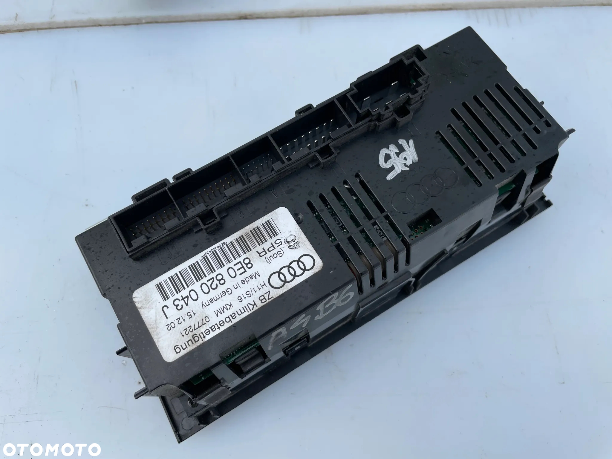 Panel nawiewu klimatyzacji Audi A4 B6 8E0820043J - 3