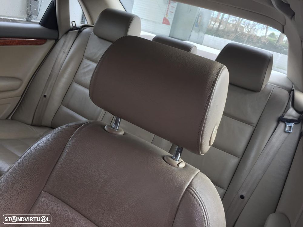 Audi A4 2.5 TDI quattro - 3