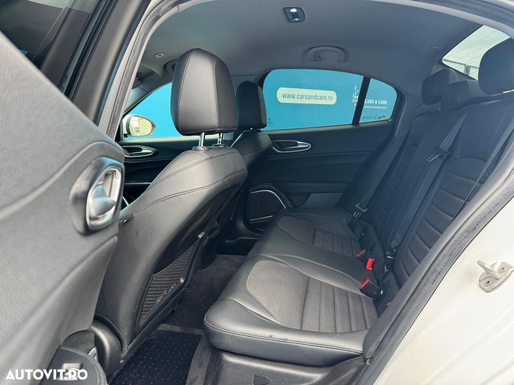 Alfa Romeo Giulia - 9