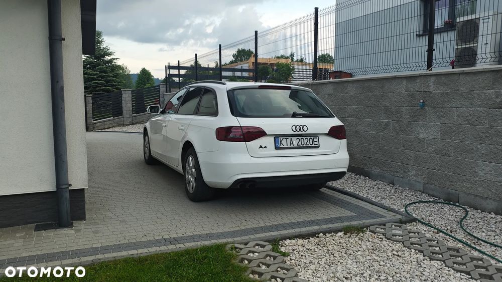 Audi A4 Avant - 4