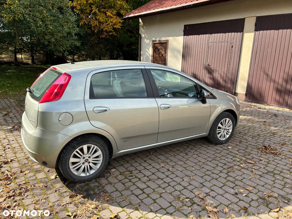 Fiat Grande Punto - 2