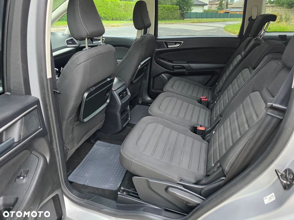 Ford Galaxy - 10