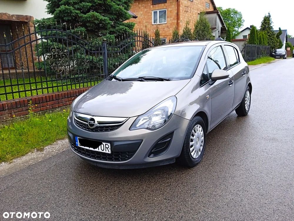 Opel Corsa 1.2 16V Cosmo - 2
