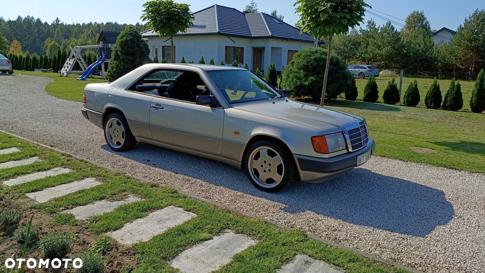 Mercedes-Benz W124 (1984-1993) - 1