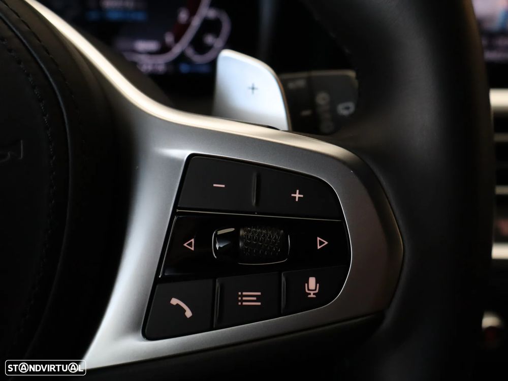 BMW 320 e Pack M Auto - 42