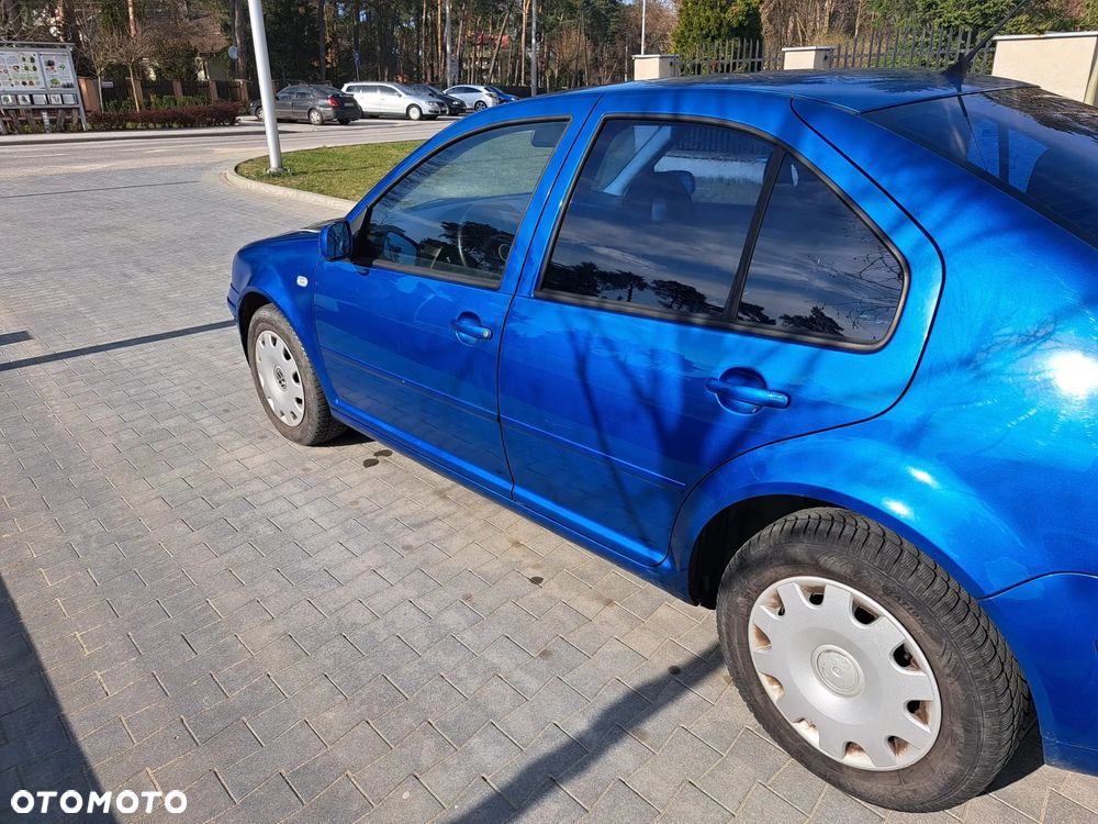 Volkswagen Bora Variant 2.0 Highline - 18