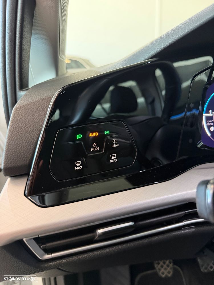 VW Golf 2.0 TDI Urban - 12