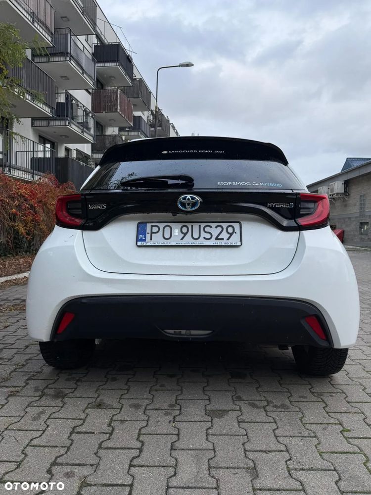 Toyota Yaris ver-hybrid-1-5-comfort - 13