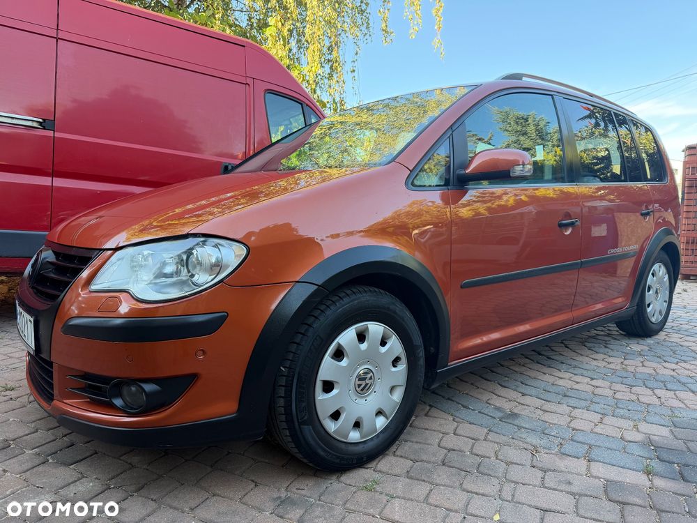 Volkswagen Touran 1.9 TDI DPF Cross - 1