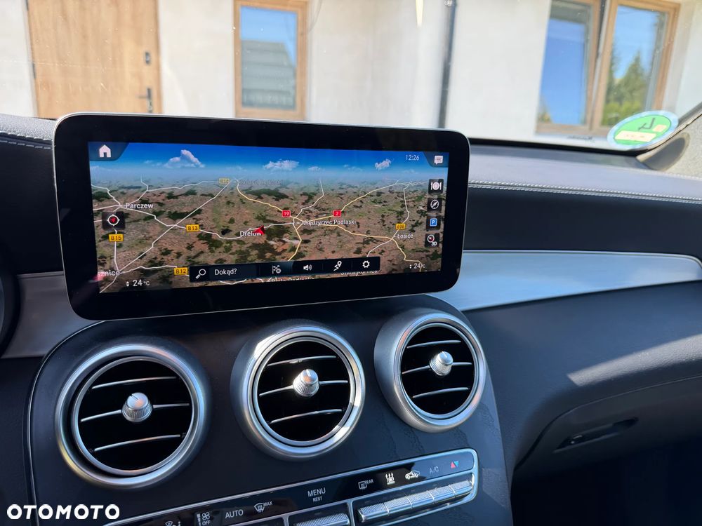 Mercedes-Benz GLC - 26