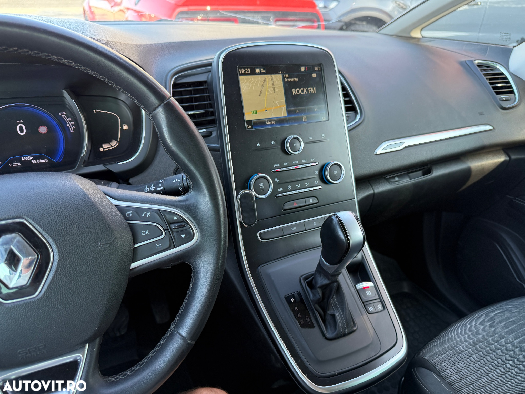 Renault Scenic BLUE dCi 120 EDC BOSE EDITION - 35