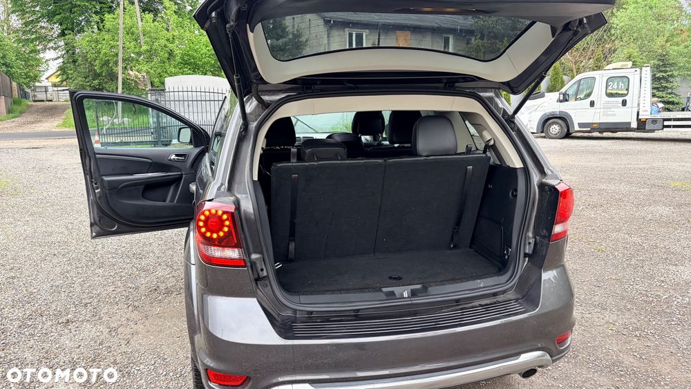 Dodge Journey - 8