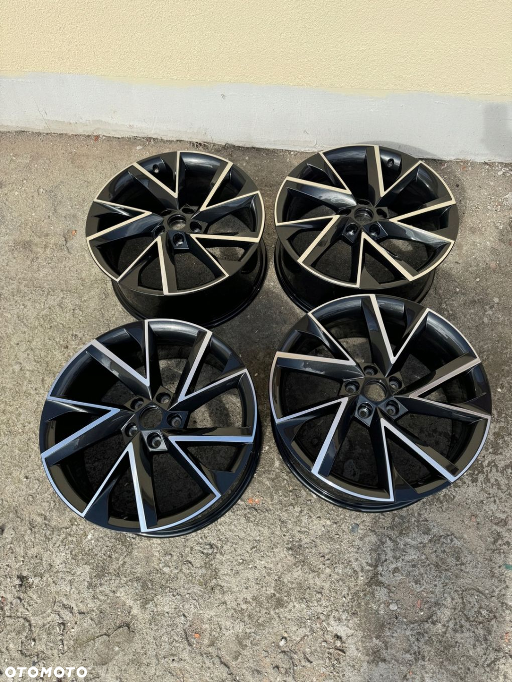 Komplet Nowych Oryginalnych Felg Skoda 5x112 19 Octavia SUPERB Karoq KODIAQ - 20