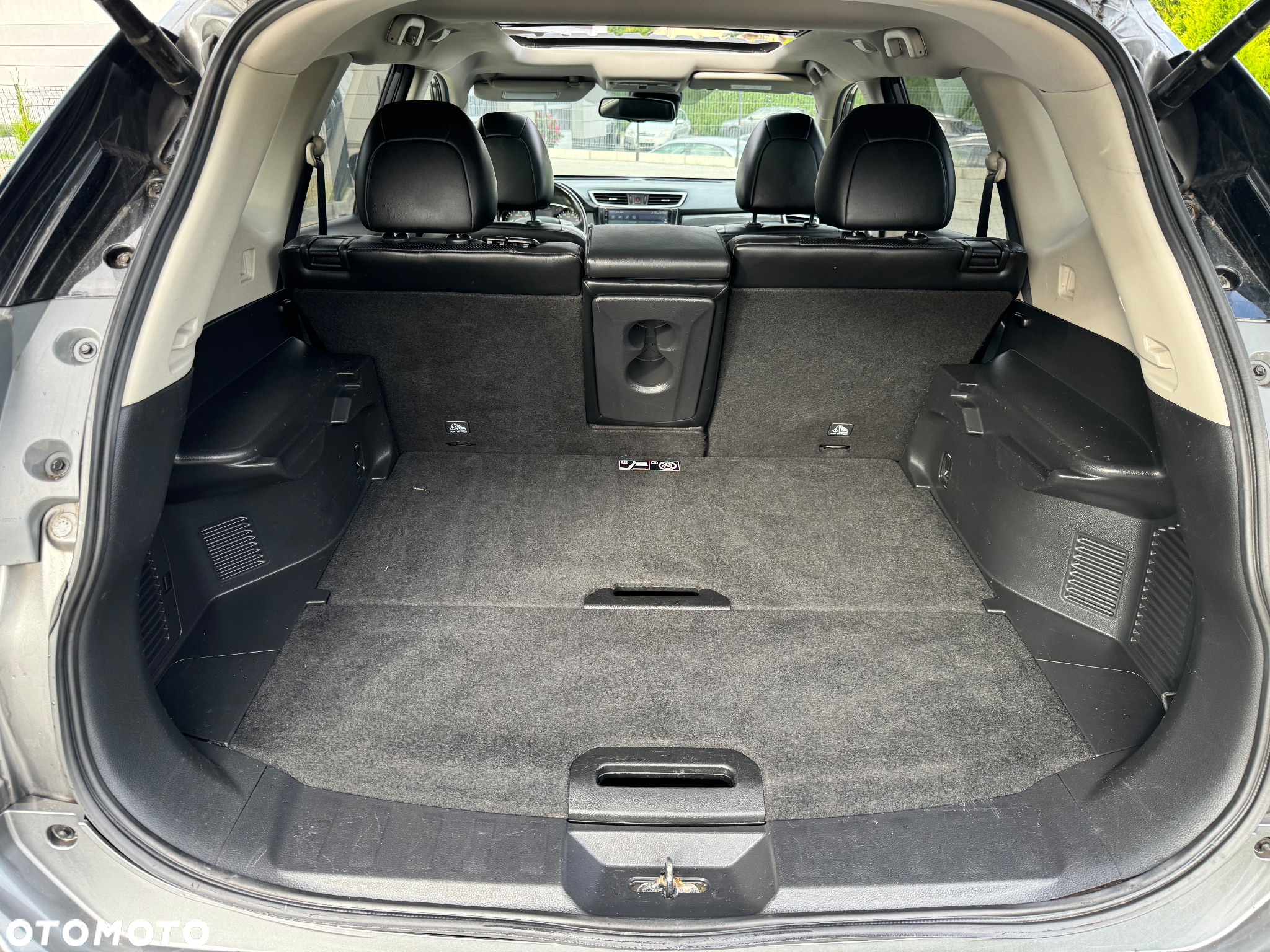 Nissan X-Trail 1.6 DCi Xtronic Tekna - 37