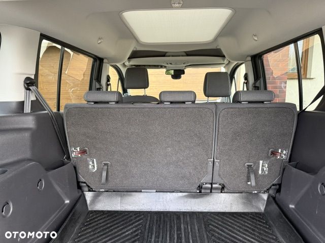Ford Tourneo Connect Grand - 20