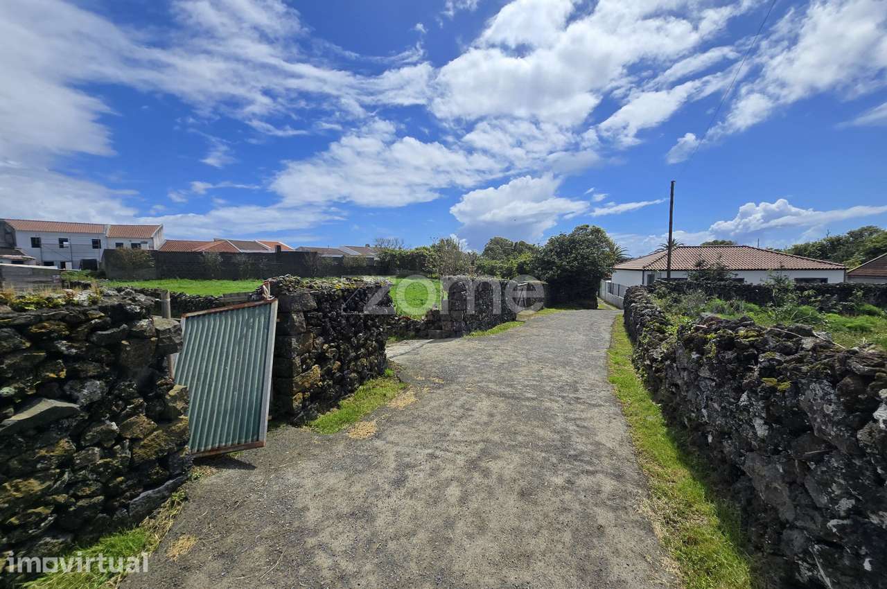 Terreno com Projeto para Moradia T4 – Lagoa, São Miguel - Grande imagem: 3/16