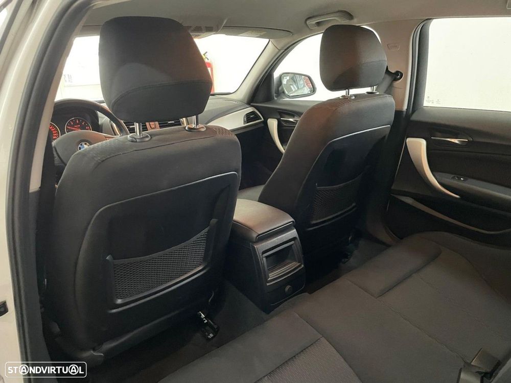 BMW 116 d Line Luxury Auto - 27