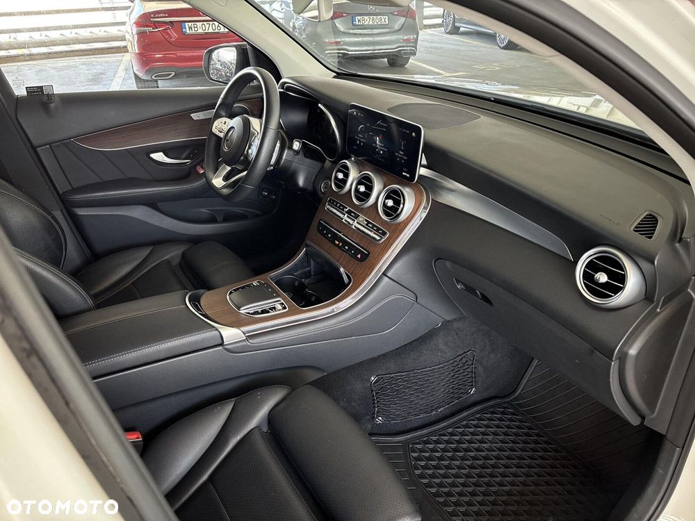 Mercedes-Benz GLC - 18