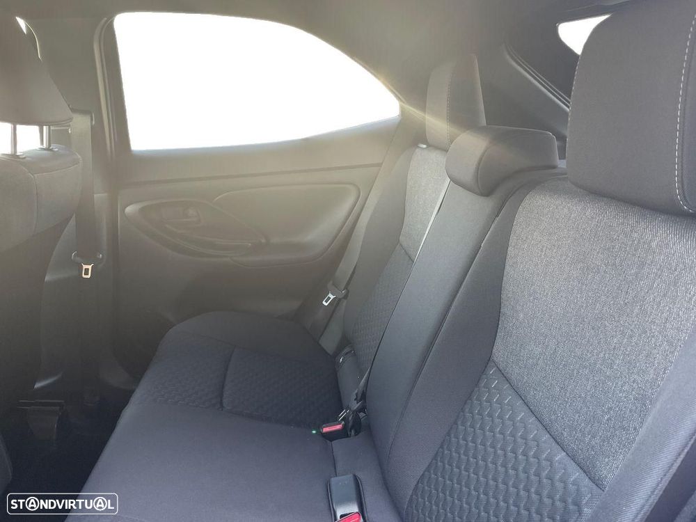 Toyota Yaris Cross 1.5 HDF Square Collection - 12