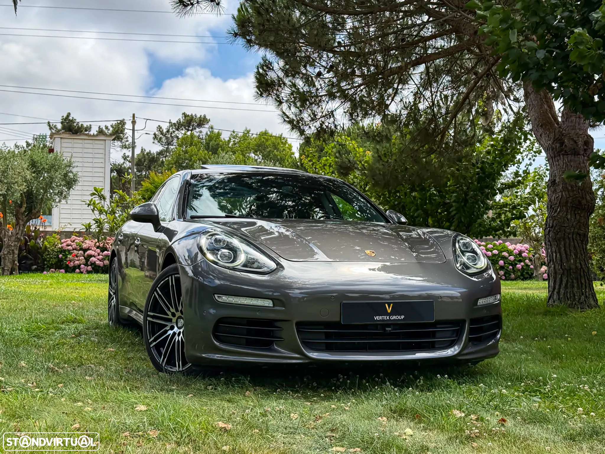 Porsche Panamera Standard - 3