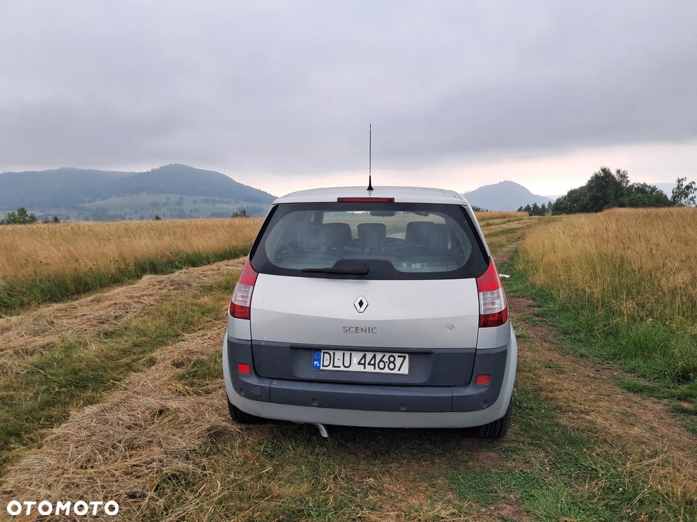 Renault Scenic 1.6 Confort Privilege - 4