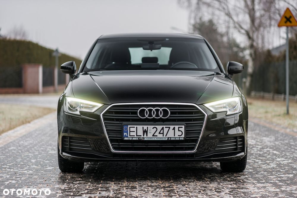 Audi A3 Sportback 1.6 TDI (clean diesel) Ambiente - 40