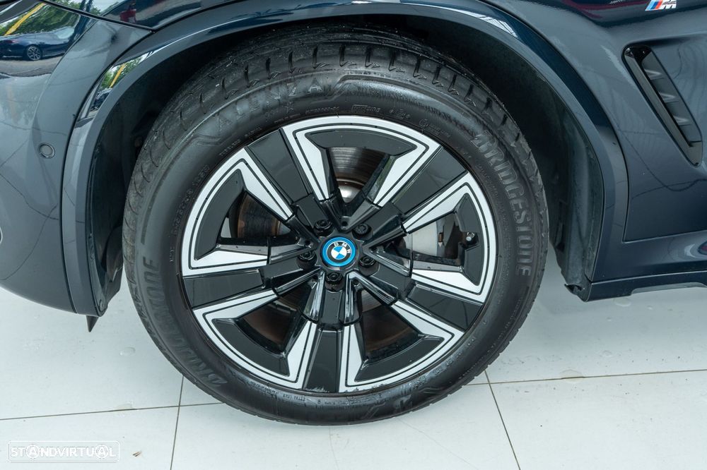 BMW iX3 M Sport Inspiring - 45