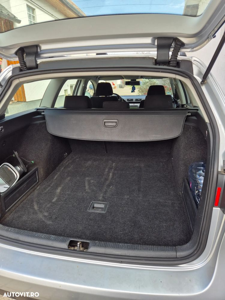 Volkswagen Passat 2.0 TDI DPF Trendline - 5