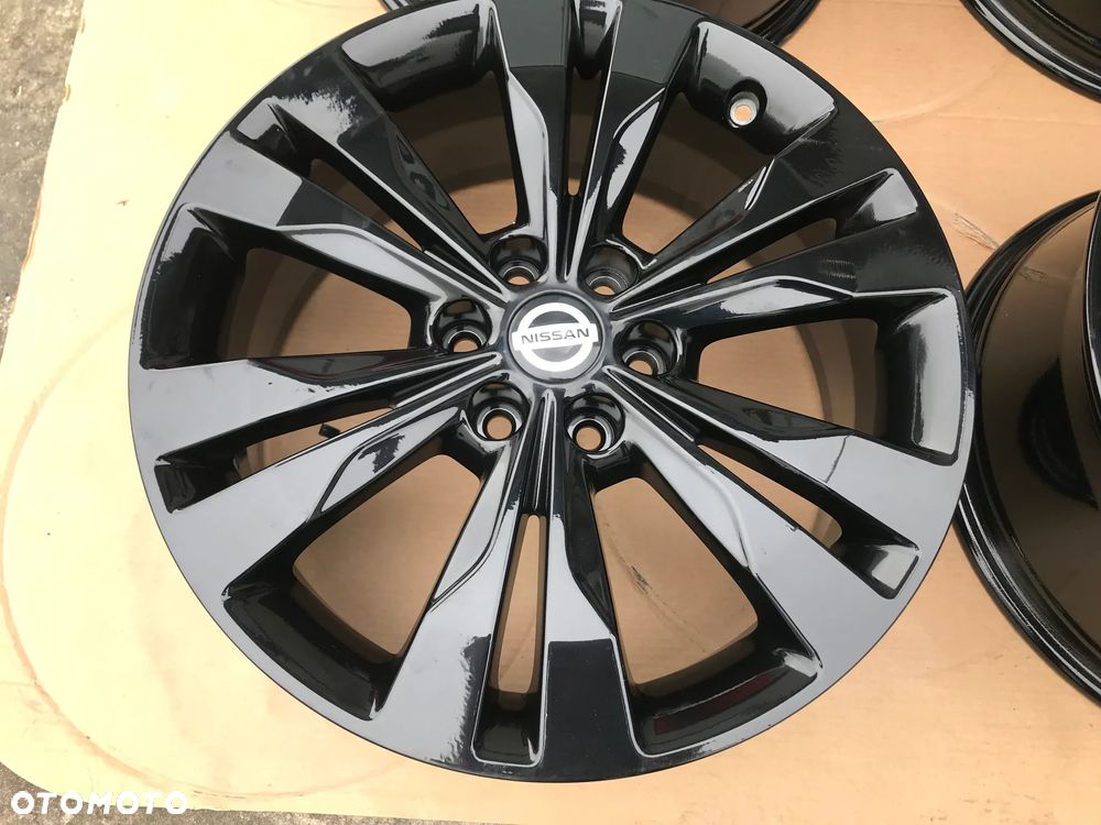 Felgi Nissan Navara III IV 7,5x18 6x114.3 ET50 - 2
