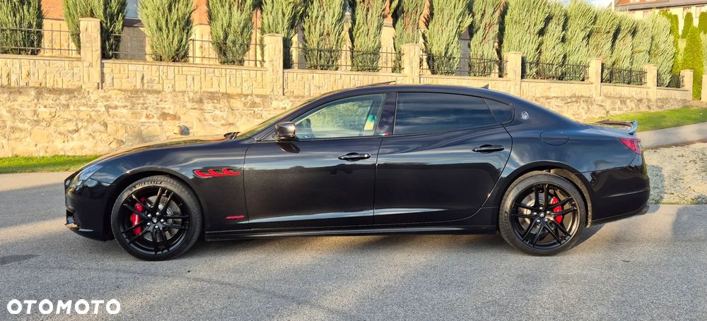 Maserati Quattroporte - 14