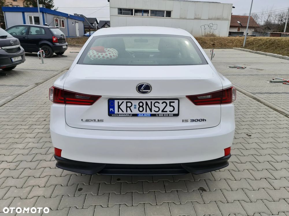Lexus IS 300h Elegance - 4