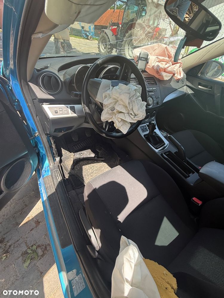 Mazda 3 - 6